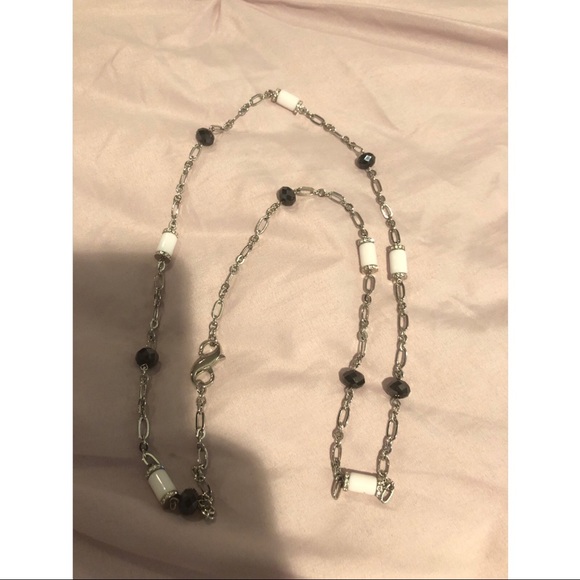 Jewelry - 3 for $8 Black and white beaded necklace